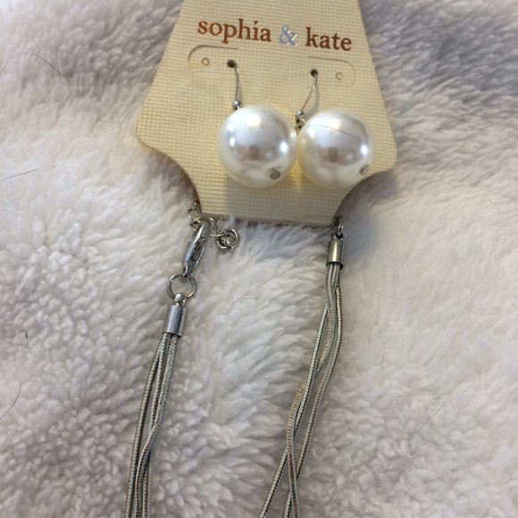 Sophia & Kate White/Pink Bauble Necklace, Earrings - Picture 5 of 5